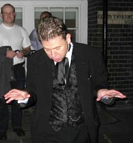 Richard Jones guiding a haunted London tour.