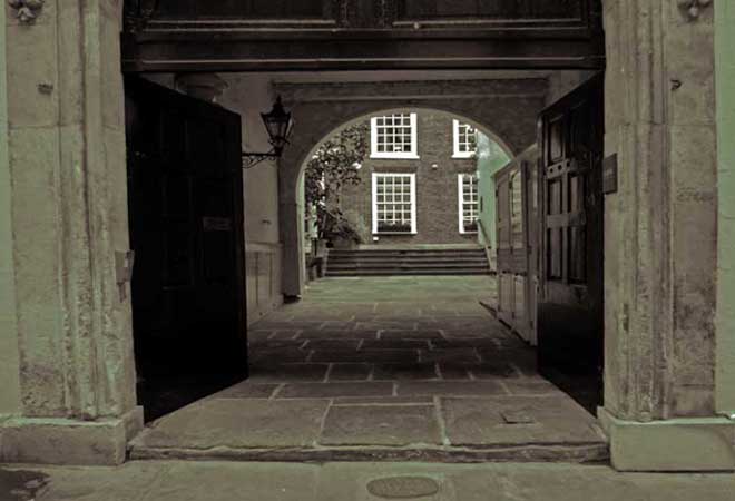 The City of London alleyway where the ghost of The Watcher lurks.