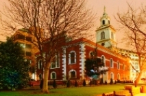 London Ghost Walk. Church.